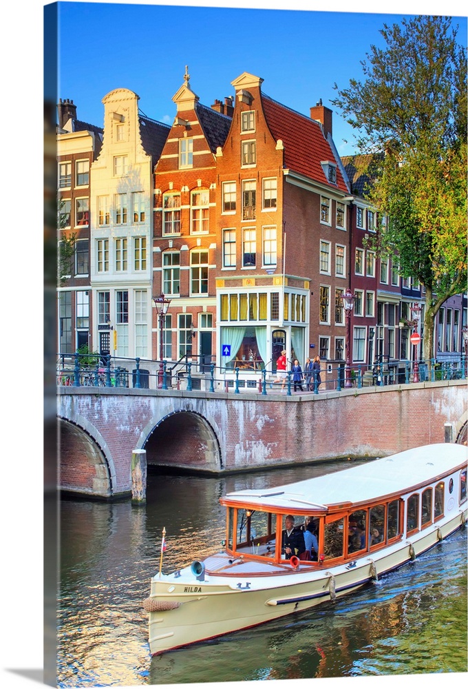 Netherlands, North Holland, Benelux, Amsterdam, Keizersgracht and Leidesegracht bridge and canals.