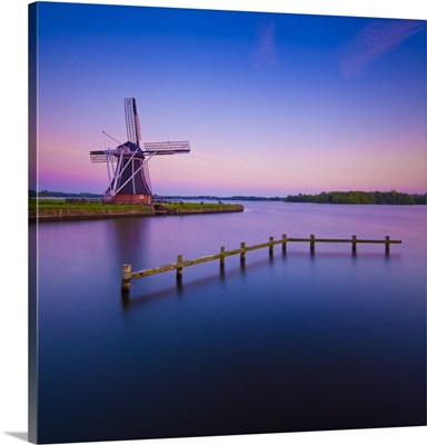Netherlands, Groningen, Benelux, Groningen, De Helper windmill, evening