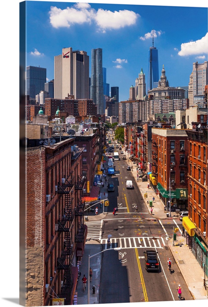 USA, New York City, Brooklyn, Dumbo, View from Manhattan bridge.