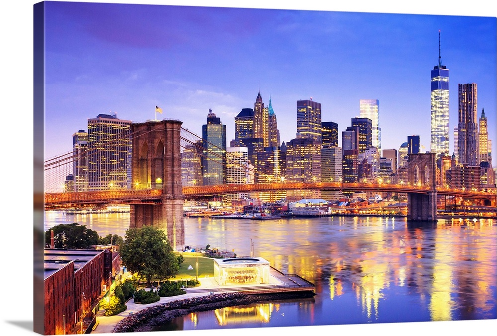 USA, New York City, East River, Manhattan, Brooklyn Bridge.