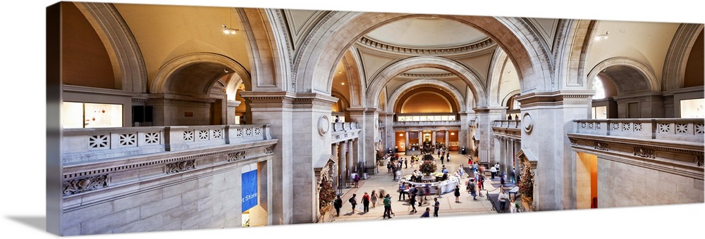 USA, New York City, Manhattan, Upper East Side, Museum Mile, Metropolitan Museum of Art, Entrance hall.