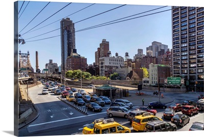 New York City, Manhattan, Queensboro Bridge Traffic viewed from Roosevelt Island Tram
