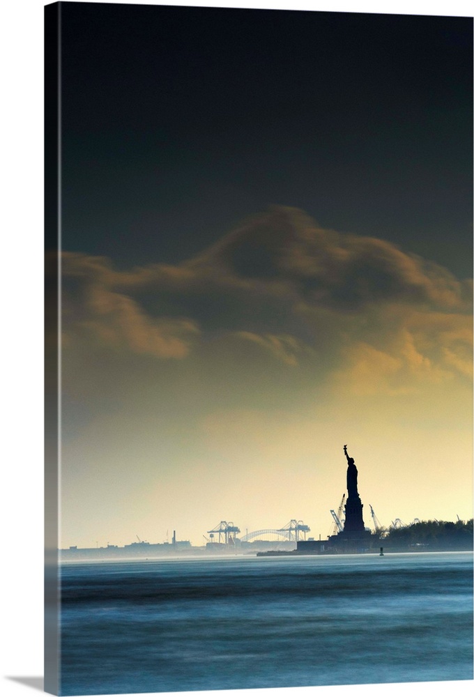 New York, New York City, Manhattan, Statue of Liberty.