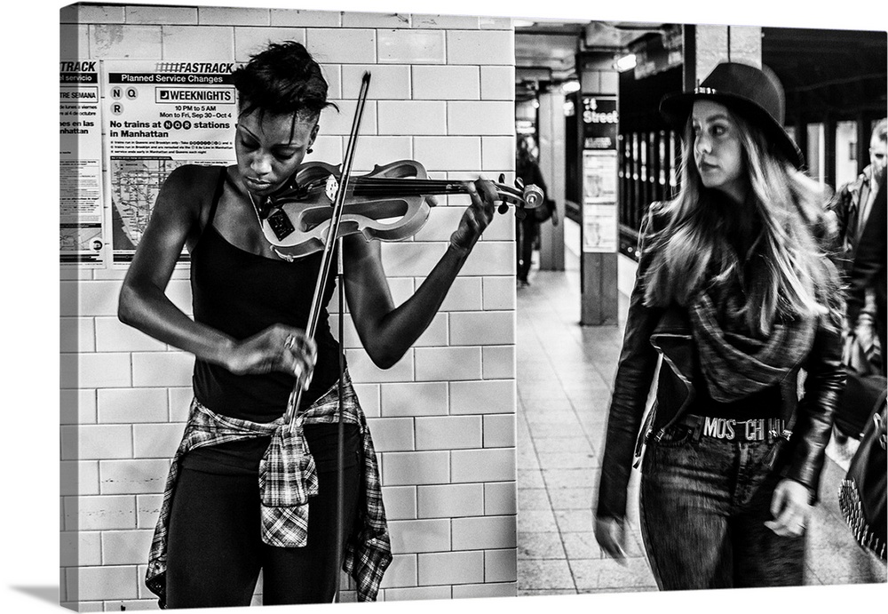 USA, New York City, Musician in the subway.