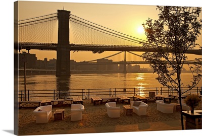 New York City, South Street Seaport, outdoor restaurant facing Brooklyn bridge