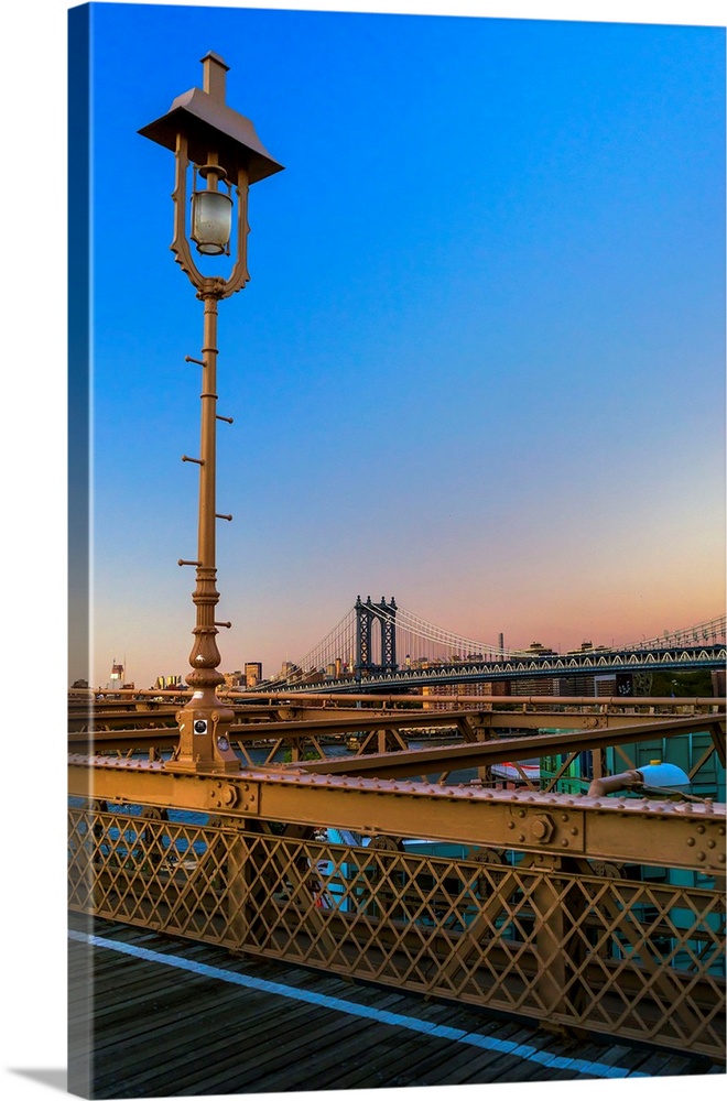 New York, New York City, Brooklyn, view of Manhattan Bridge from Brooklyn Bridge promenade..