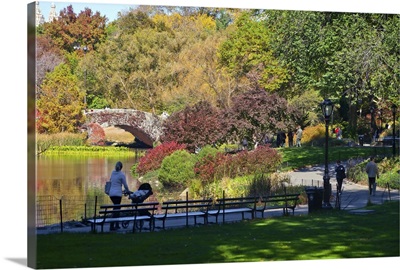 New York, New York City, Central Park, wandering path around The Pond