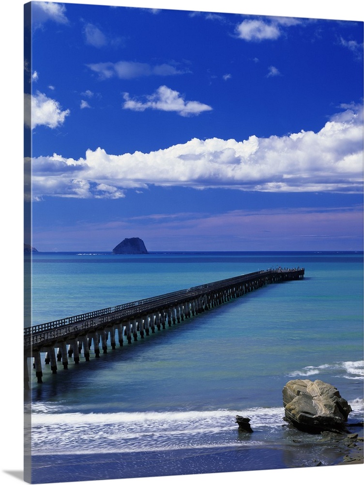New Zealand, North Island, East CoaSt. Tologa Bay, the longest pier in New Zealand,