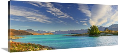 New Zealand, South Island, Canterbury, Tekapo lake at sunrise