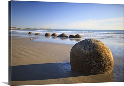 New Zealand, South Island, Clutha-Central Otago, Moeraki boulders