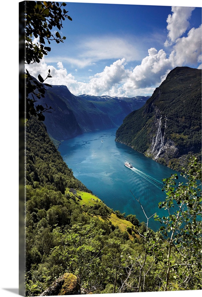 Norway, More og Romsdal, Scandinavia, Geirangerfjord, Geiranger, Ferry on Geirangerfjord at Seven Sisters Waterfall.