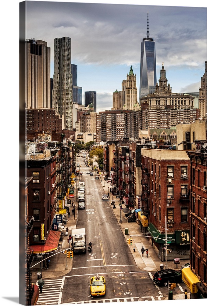 USA, New York City, Manhattan, Lower East Side, Chinatown, Chinatown, Freedom Tower in background.