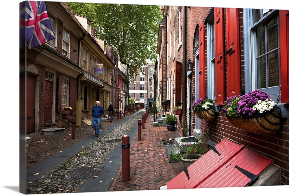 USA, Pennsylvania, Philadelphia, Elfreth's Alley in the Old City.