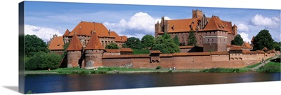 Poland, Pomorskie, Malbork, Teutonic Knights castle and Nogat river