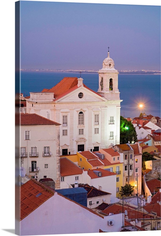 Portugal, Distrito de Lisboa, Lisbon, Alfama, View from Miradouro de Santa Luzia