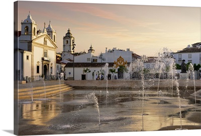 Portugal, Faro, Algarve, Lagos, Praca do Infante Dom Henrique square