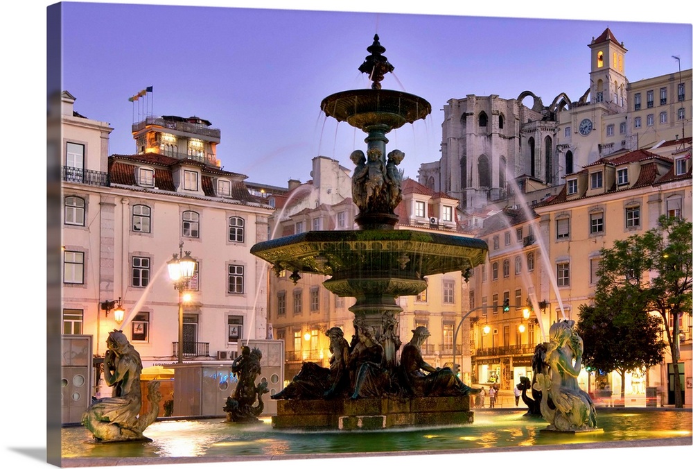 Portugal, Lisbon, Baixa, Rossio, Praca Dom Pedro IV, Baroque fountain