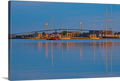 Rhode Island, Newport, Claiborne Pell Bridge over Narragansett Bay
