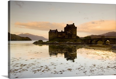Scotland, Highland, Great Britain, Highlands, Dornie, view of the castle