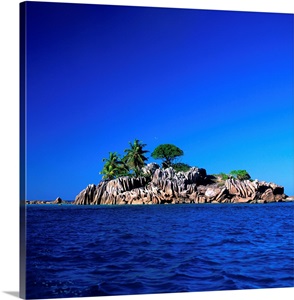 Seychelles, Praslin, Curieuse Marine National Park, St. Pierre Island image thumbnail