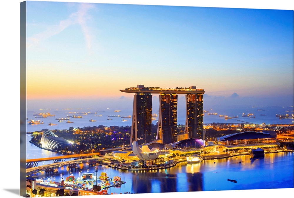 Singapore, Singapore City, Marina Bay Sands and marina at sunrise.