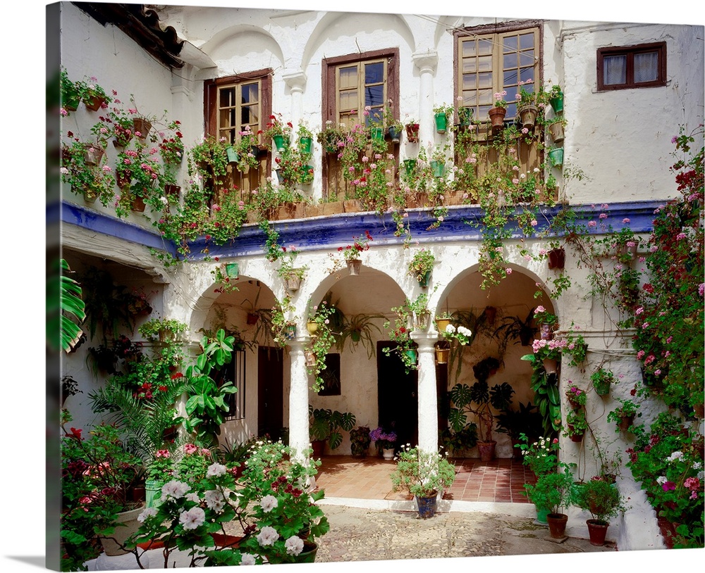 Spain, Andalucia, Typical courtyard (patio)