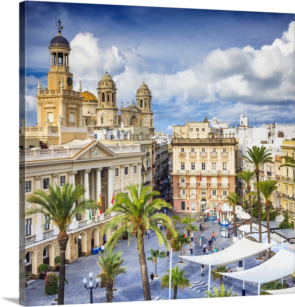 Spain, Andalusia, Cadiz district, Cadiz, Plaza San Juan de Dios with the townhall