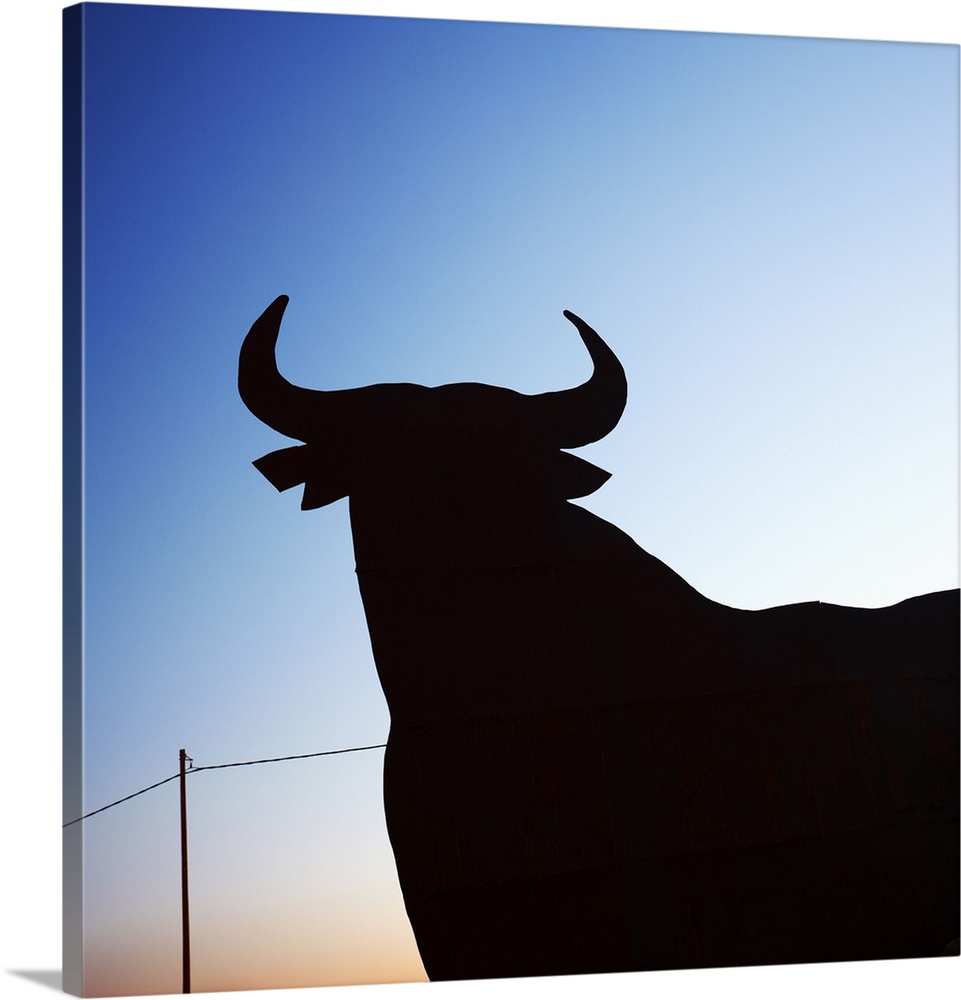 Spain, Comunidad Valenciana, Mediterranean area, Alicante district, Costa Blanca, Alicante, Bull billboard sign at sunset