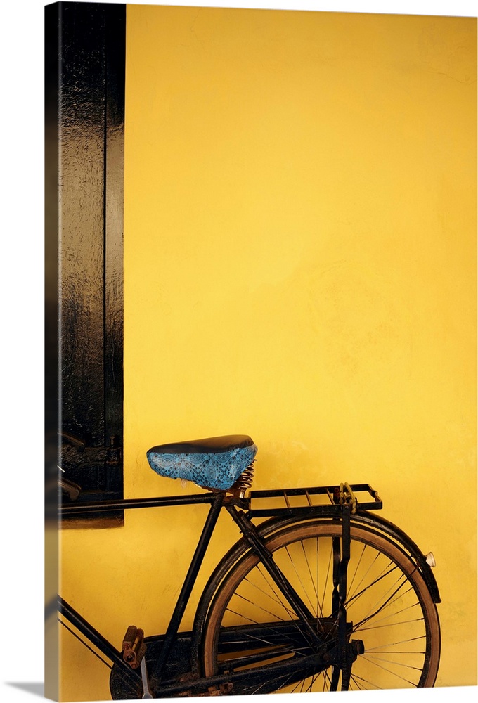 Sri Lanka, Southern Province, Galle, Old bicycle