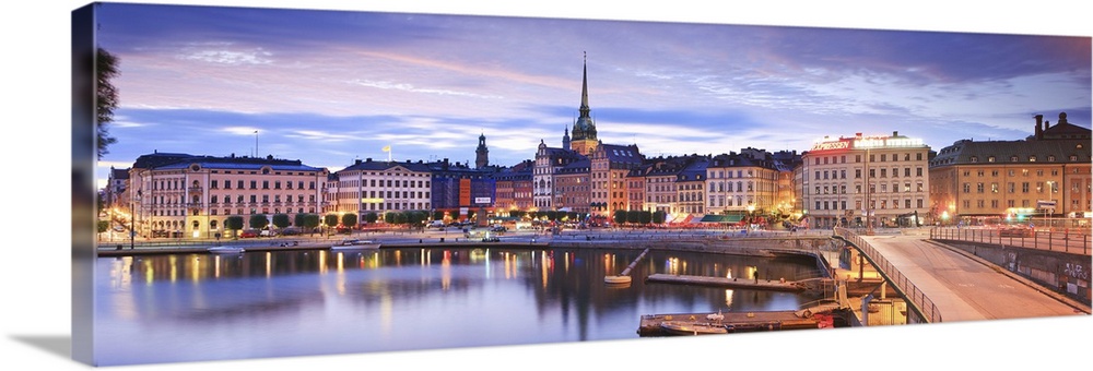Sweden, Stockholm, Scandinavia, Gamla Stan, Malar Lake and the old town at sunset.