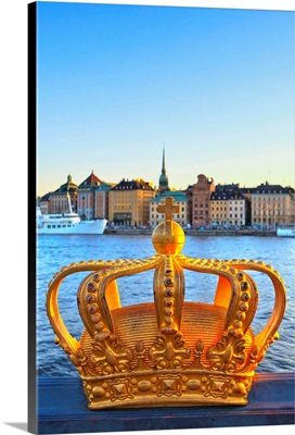 Sweden, Stockholm, Scandinavia, Crown on Skeppsholmsbron bridge