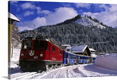 Switzerland, Alps, Arosa, The Arosa Express run go down the valley to Chur