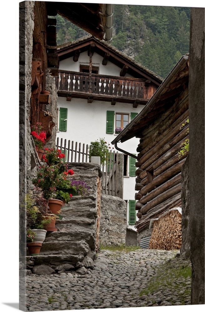 Switzerland, Graubunden, Barns and houses in Bondo, a Bregaglia Swiss Valley town.