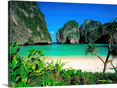 Thailand, Andaman Sea, Phi Phi Lay Island, Maya Beach