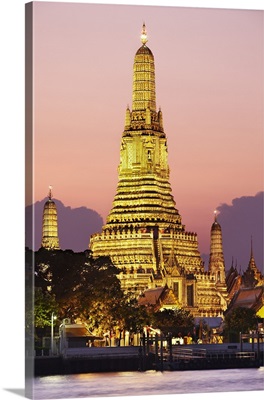 Thailand, Central Thailand, Bangkok, Wat Arun at sunset, Bangkok