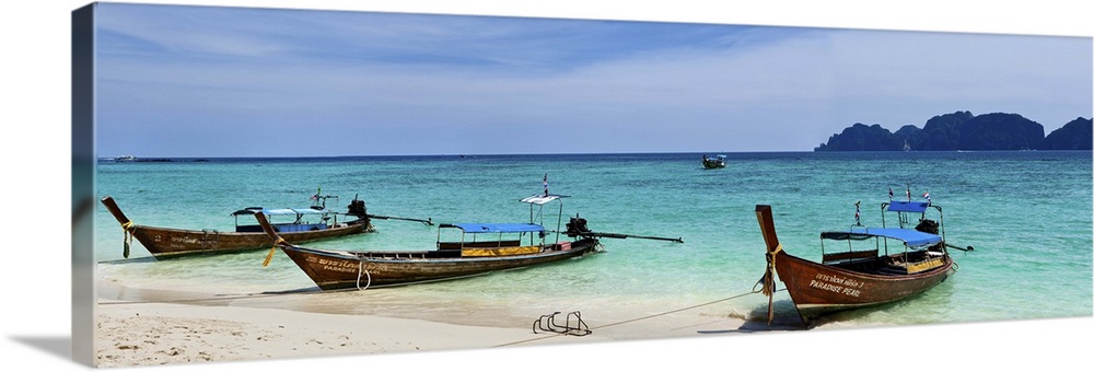 Thailand, Phi Phi islands, View of Phi Phi Leh island from Phi Phi Don