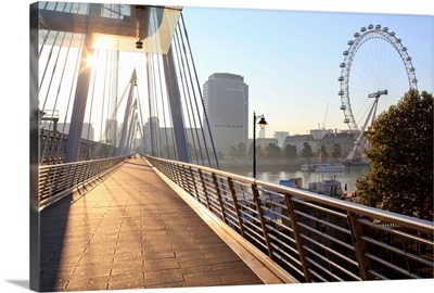 Thames, London, Golden Jubilee Bridge and London eye, Millenium wheel