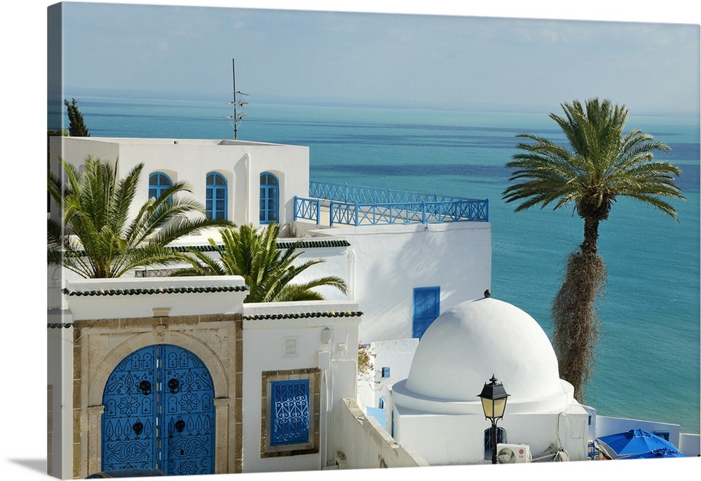 Tunisia, Tunis, Mediterranean area, Sidi Bou Said, White walled houses overlooking the Gulf of Tunis