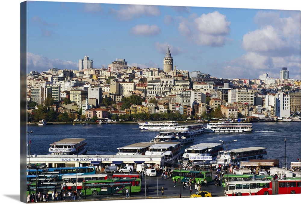 Turkey, Marmara, Bosphorus, Istanbul, Golden Horn, Eminonu neighborhood