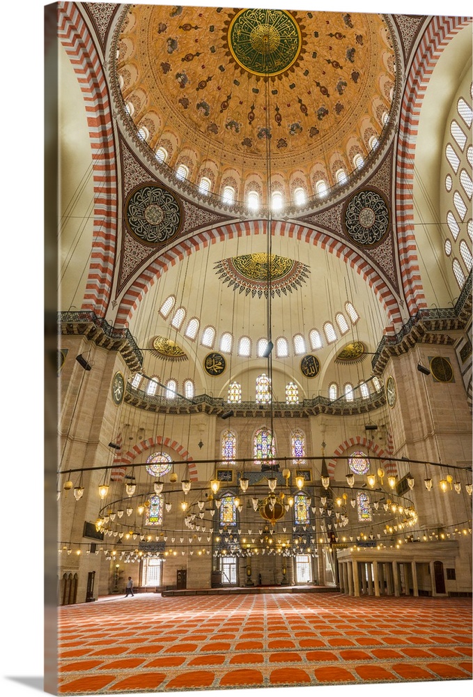 Turkey, Marmara, Istanbul, Solyman Mosque interior.