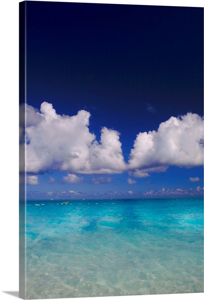 Turks and Caicos, Providenciales, Grace Bay Beach, Sea and Clouds