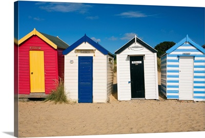 UK, England, East Anglia, Suffolk, Southwold, Gun Hill, Colorful beach huts