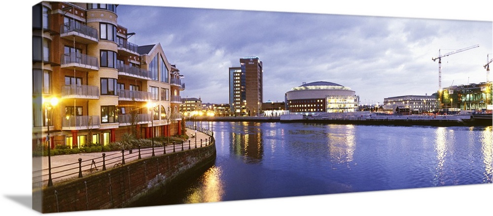 UK, Northern Ireland, Great Britain, Belfast, Lagan River at Waterfront Hall
