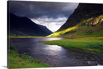 UK, Scotland, Highlands, Glencoe river and Three Sisters of Glencoe mountains