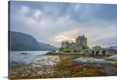 UK, Scotland, Loch Duich, Eilean Donan Castle, British Isles, Inverness-Shire