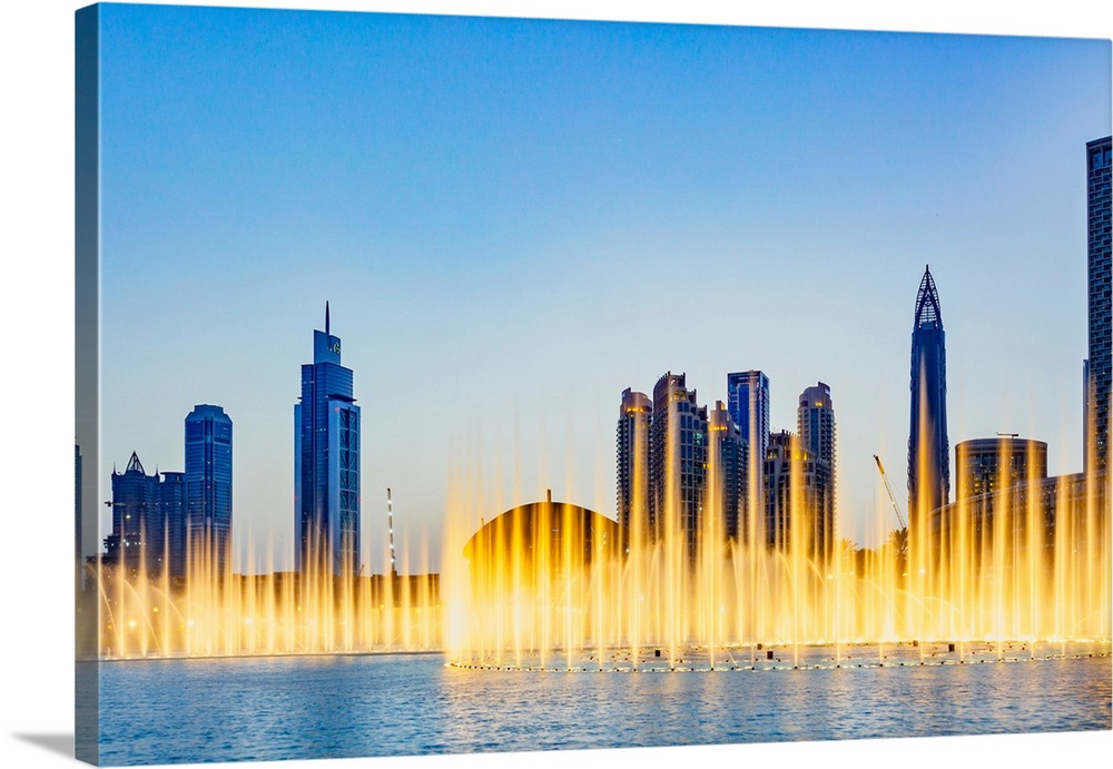 United Arab Emirates, Dubai, Downtown, Burj Khalifa lake, Dubai Fountain, musical fountain..