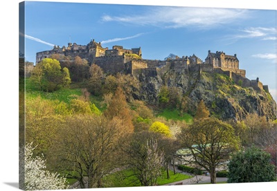United Kingdom, Scotland, Edinburgh Castle, Princes Street Gardens With Castle