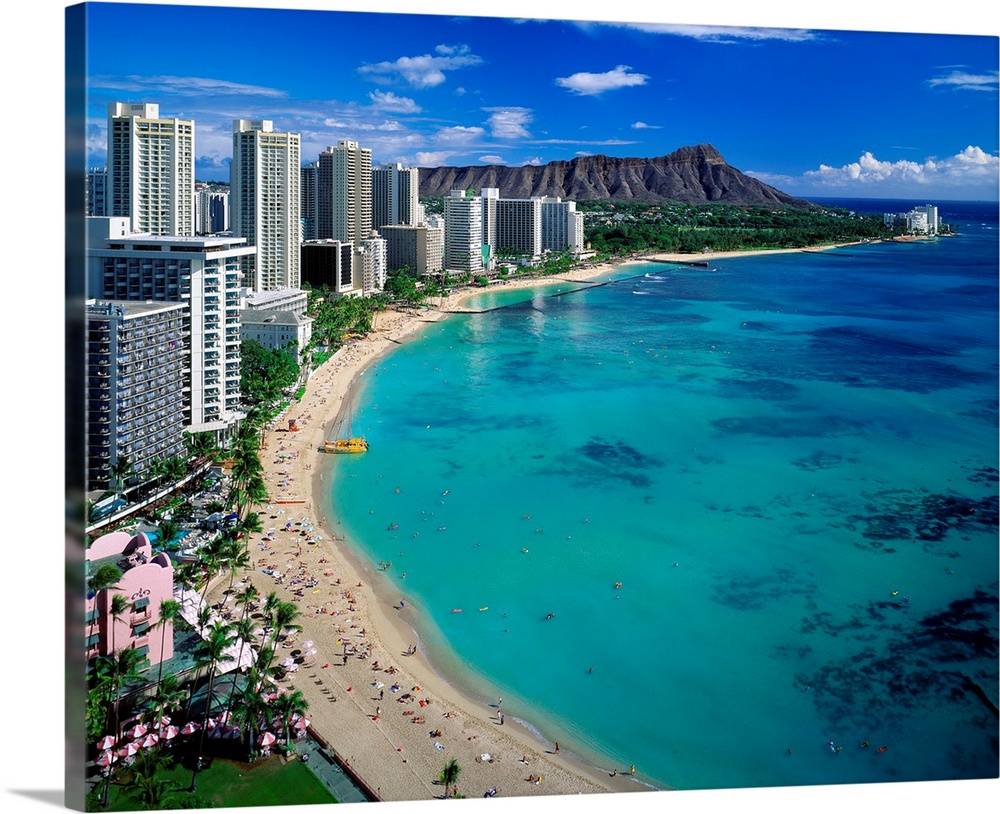 United States, Hawaii, Waikiki beach, Diamond Head and Waikiki Beach