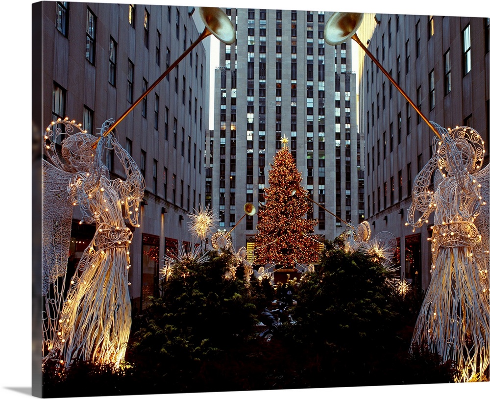 United States, USA, New York, New York City, Manhattan, Rockefeller Center, Christmas tree