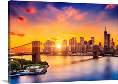 USA, New York City, East River, Brooklyn Bridge, View Towards Manhattan Skyline, Sunset